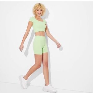 Women's Seamless Shirt & High-Rise Seamless Bike Shorts - SOLD AS A SET